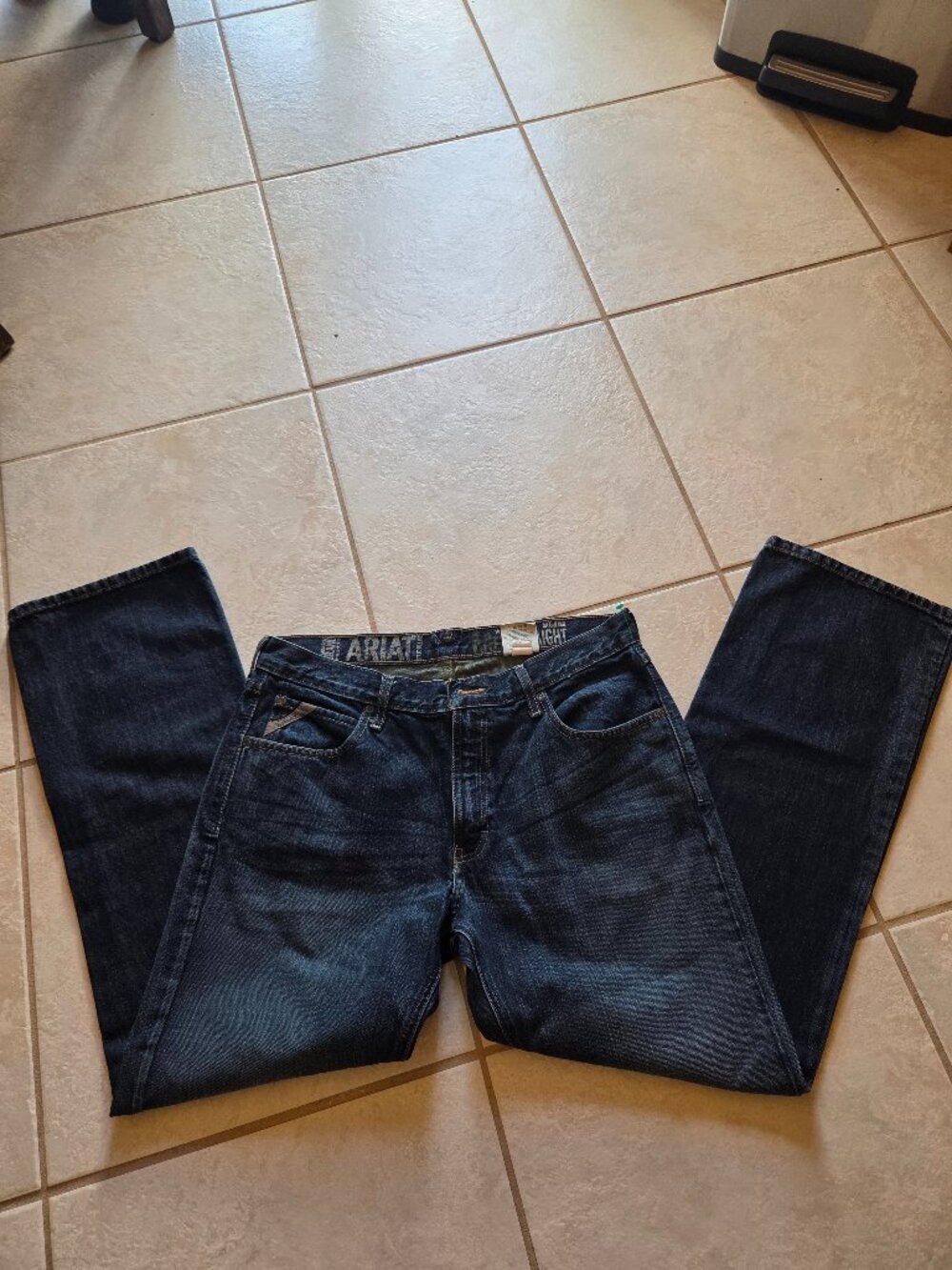Ariat Men's Dark Blue Slim Fit Straight Leg M5 Jeans 34/32